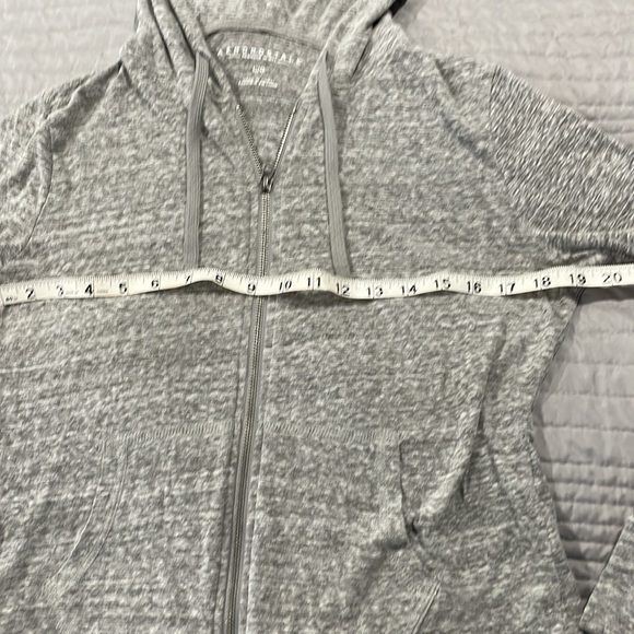 Lightweight Aeropostale hoodie. Size large but runs small! - Picture 4 of 5